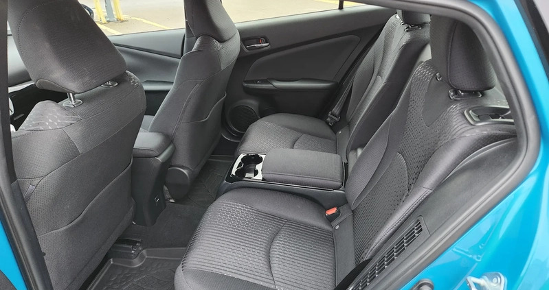 Toyota Prius cena 89700 przebieg: 6000, rok produkcji 2017 z Chorzele małe 667
